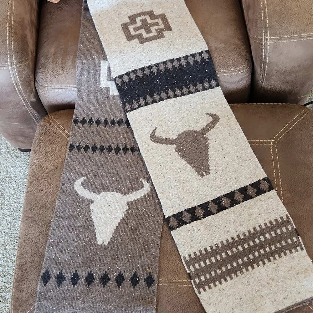 Beautiful NWT Pendleton Southwest Design Wool Scarf Or Shawl ๐ค๐๐ค๐ - Picture 6 of 16